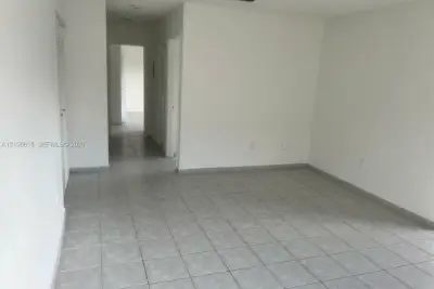 15485 SW 80th St #202-13, Miami: photo 1 of 3