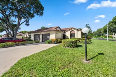 10051 Andrea Ln #B, Boynton Beach: photo 1 of 26