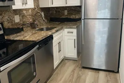 1001 NW 45th St #5, Deerfield Beach: photo 1 of 8