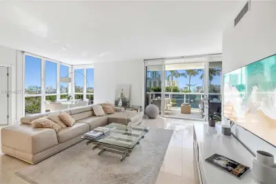 400 Alton Rd #610, Miami Beach: photo 1 of 23