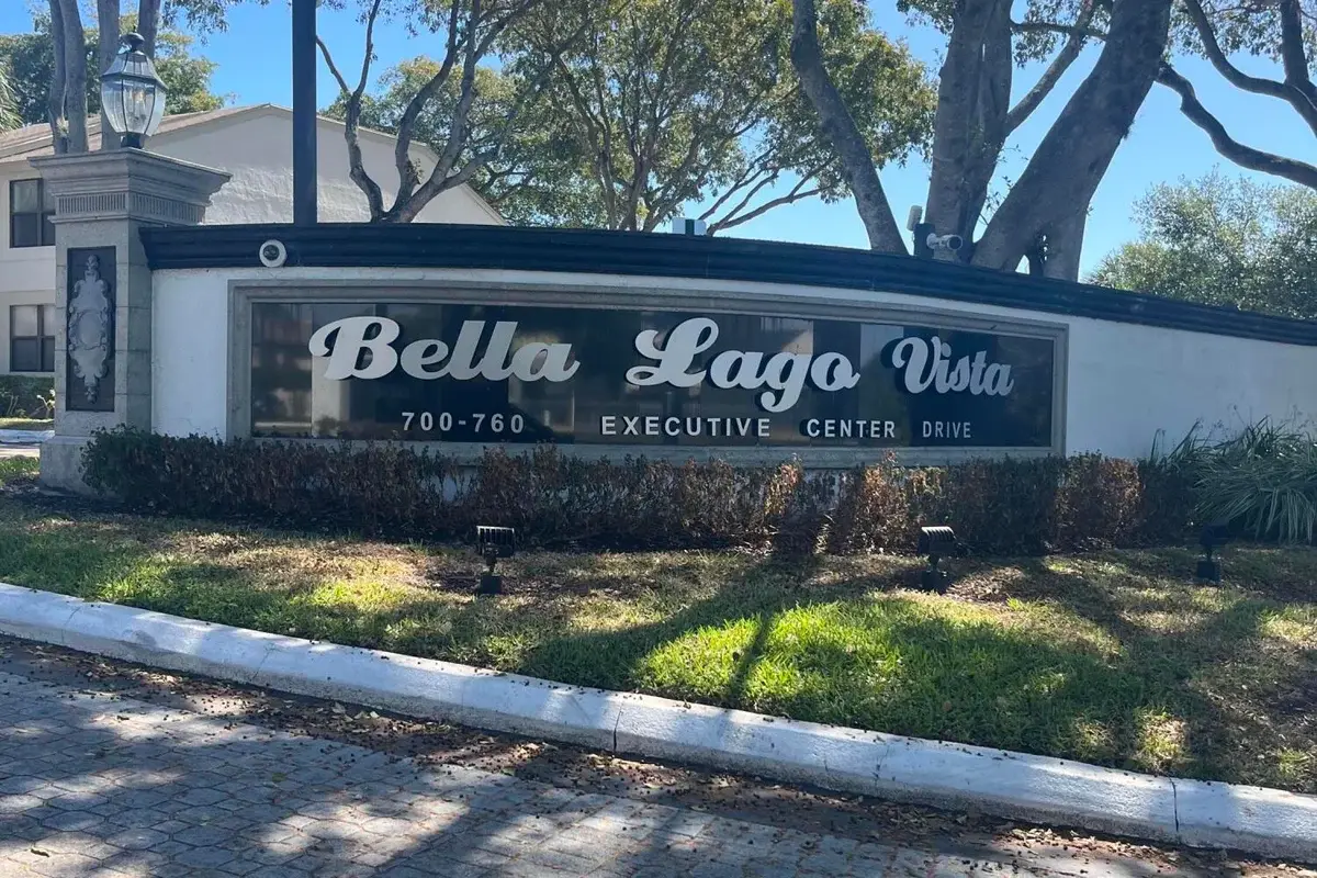 728 Executive Center Dr #110, West Palm Beach: photo 1 of 24