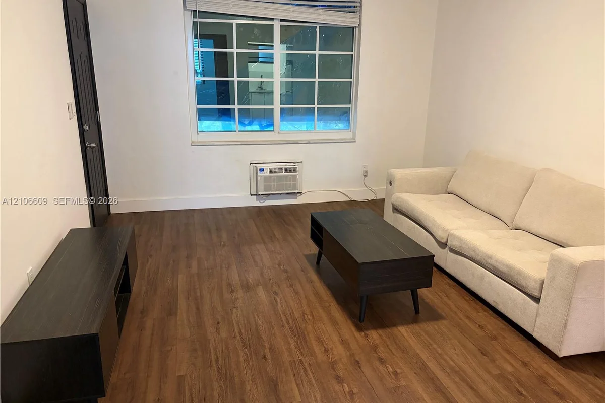 349 Meridian Ave #B104, Miami Beach: photo 1 of 20