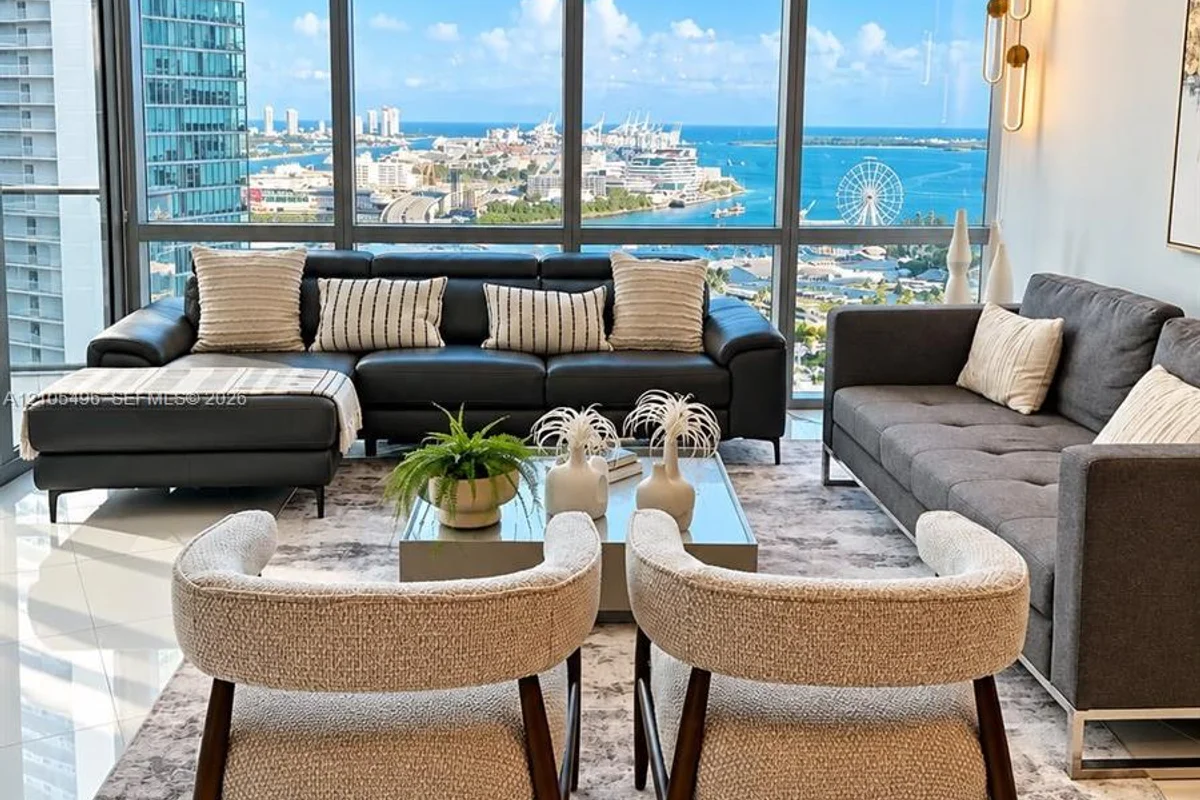 851 NE 1st Ave #2309, Miami: photo 1 of 28