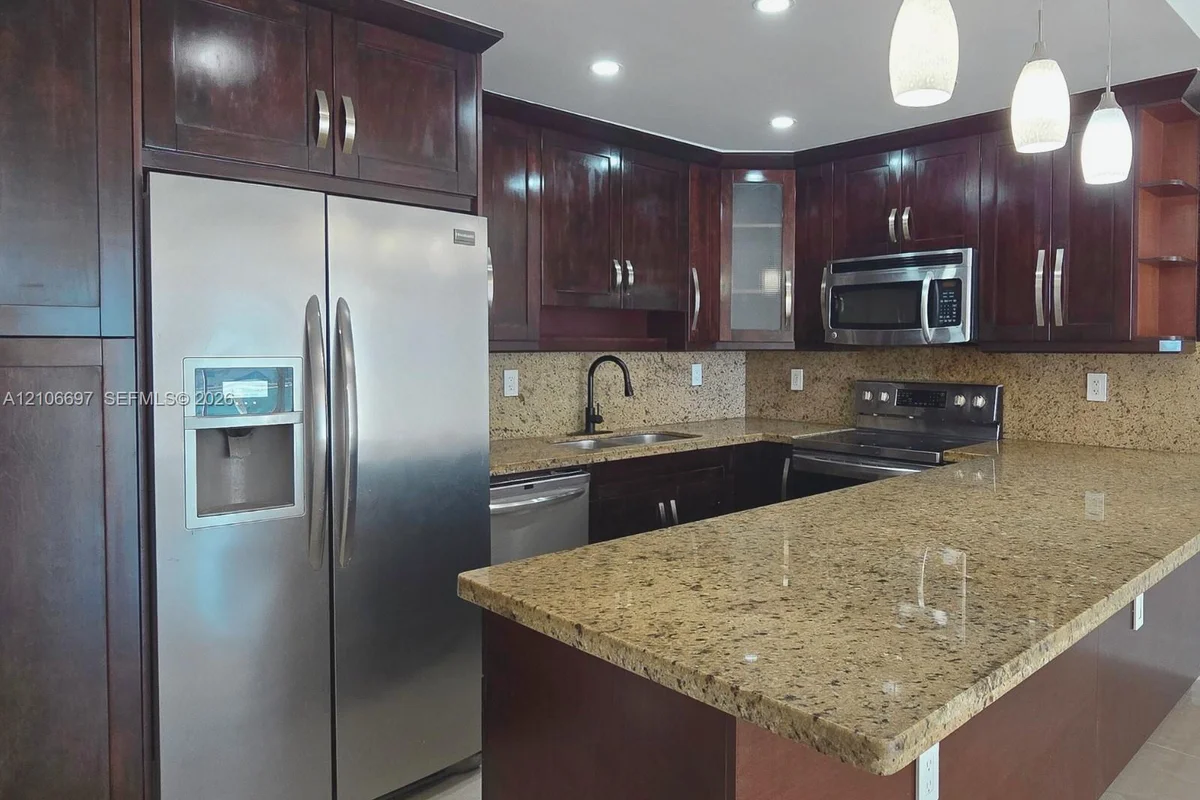 19380 Collins Ave #1002, Sunny Isles Beach: photo 1 of 41
