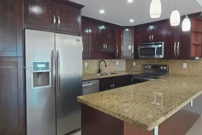 19380 Collins Ave #1002, Sunny Isles Beach: photo 1 of 41