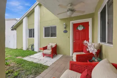 12451 SW 203rd St, Miami: photo 1 of 1
