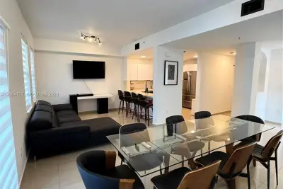 8999 NW 107th Ct #111-1, Doral: photo 1 of 34