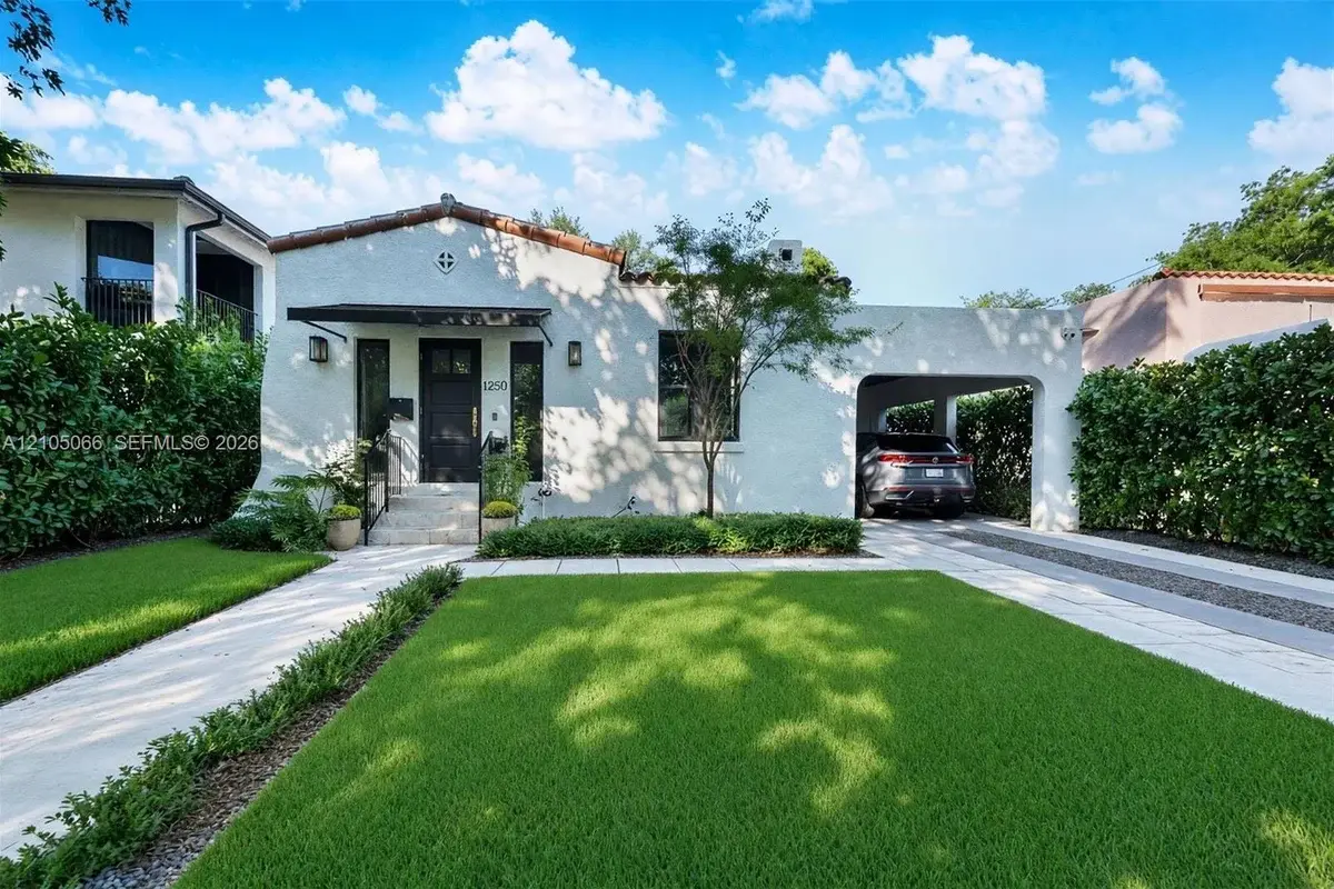 1230 Genoa St, Coral Gables: photo 1 of 19