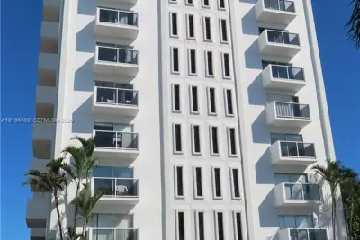 5313 Collins Ave #205, Miami Beach: photo 1 of 34