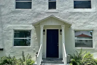 2111 SW 14th Ter #F, Miami: photo 1 of 16