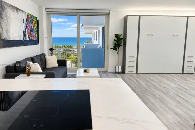 345 Ocean Dr #325, Miami Beach: photo 1 of 10