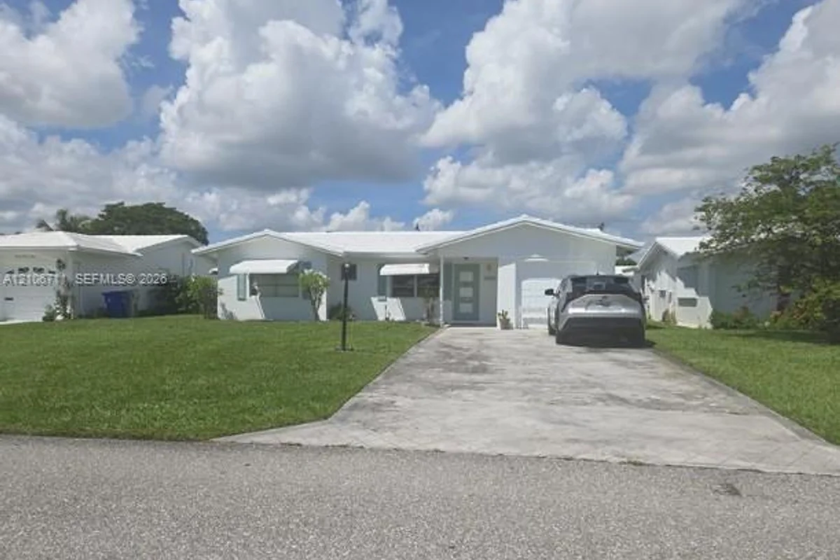 2521 E Golf Blvd, Pompano Beach: photo 1 of 2