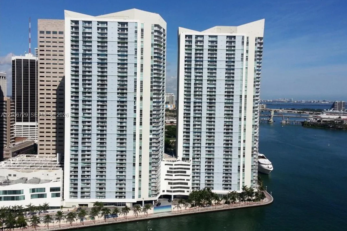 335 S Biscayne Blvd #2005, Miami: photo 1 of 15