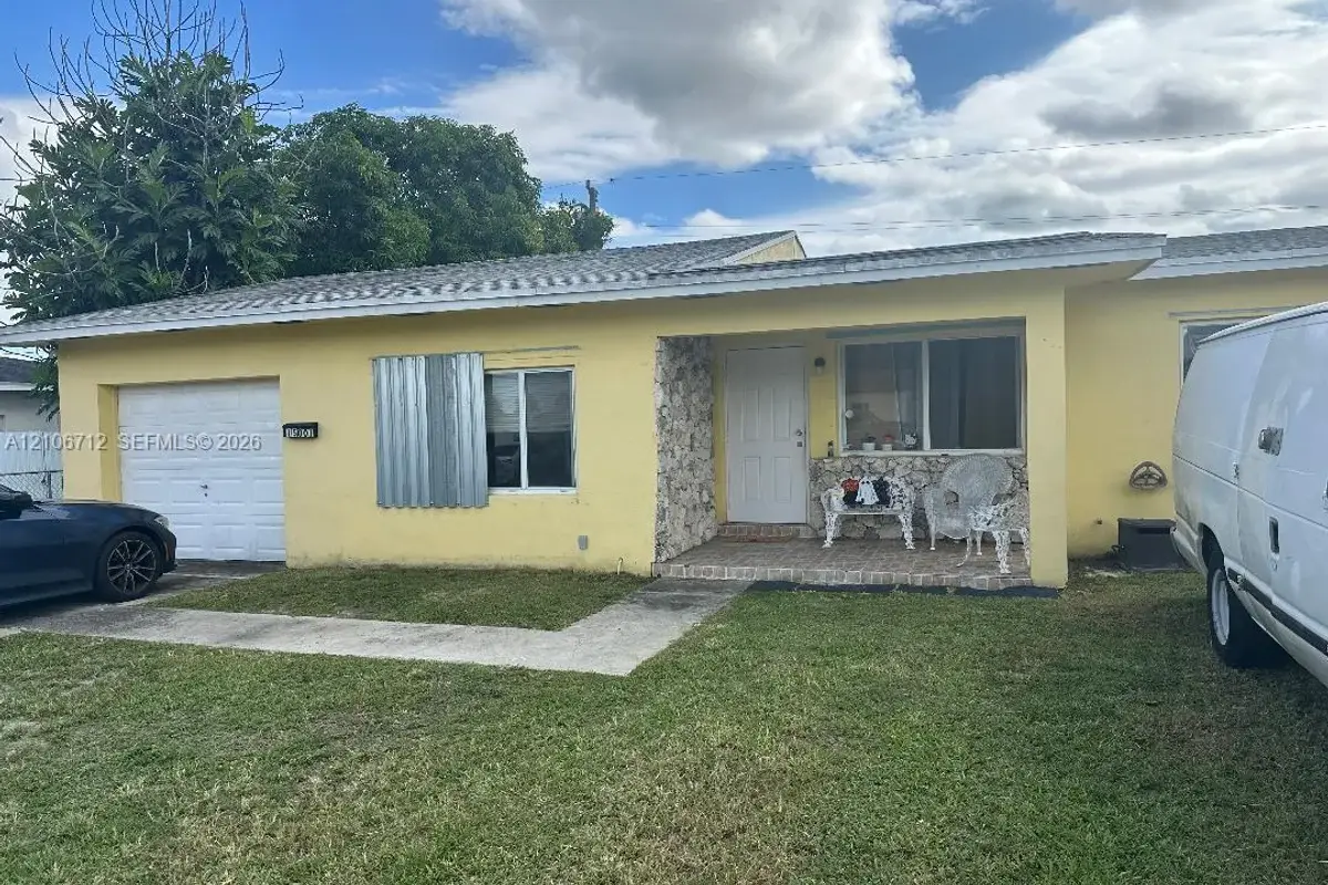 15001 Jackson St #B, Miami: photo 1 of 1