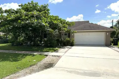 1420 Chapparel Way, Wellington: photo 1 of 25