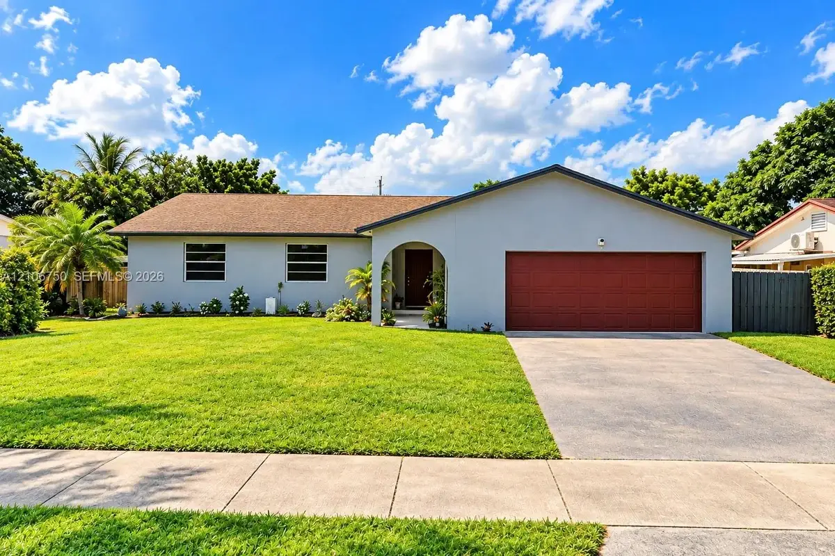 25892 SW 133rd Pl, Homestead: photo 1 of 1