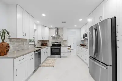 324 Sandpiper Ave, Royal Palm Beach: photo 1 of 32