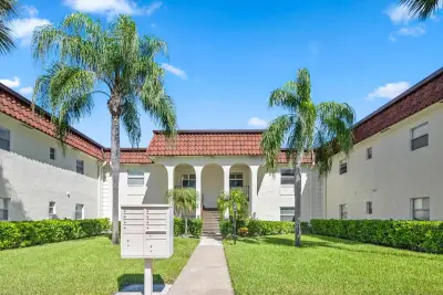 717 S US Hwy 1 #114, Jupiter: photo 1 of 25