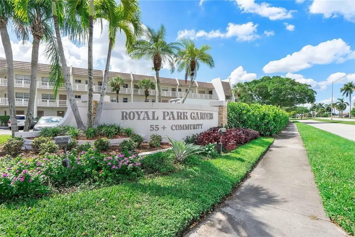 6890 Royal Palm Blvd #101H, Margate: photo 1 of 26