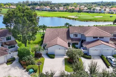 543 Prestwick Cir, Palm Beach Gardens: photo 1 of 42