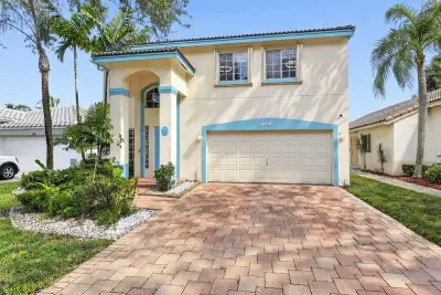 1403 Banyan Cir, Pompano Beach: photo 1 of 36