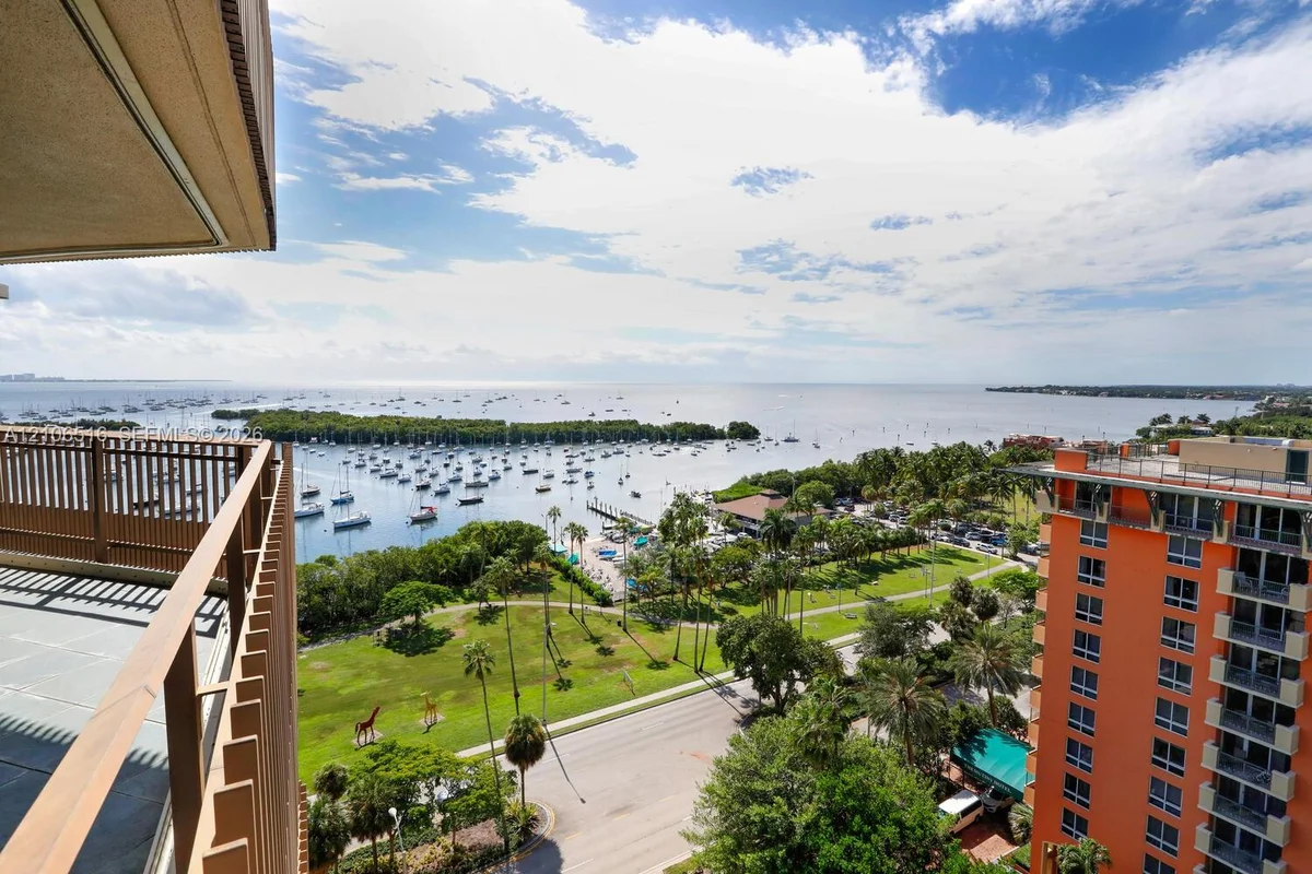 2901 S Bayshore Dr #14D, Miami: photo 1 of 25