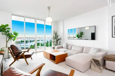 7910 Harbor Island Dr #909, North Bay Village: photo 1 of 31