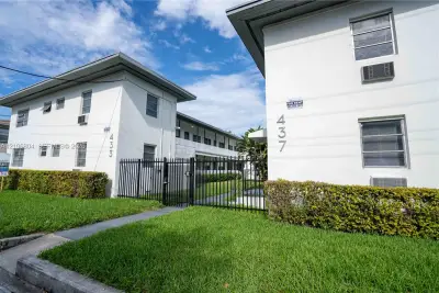437 NE 82 St #22, Miami: photo 1 of 16