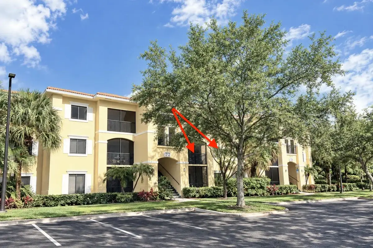 2726 Anzio Ct #202, Palm Beach Gardens: photo 1 of 25