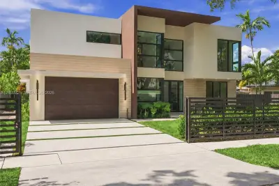 8220 SW 62nd Ct, Miami: photo 1 of 59
