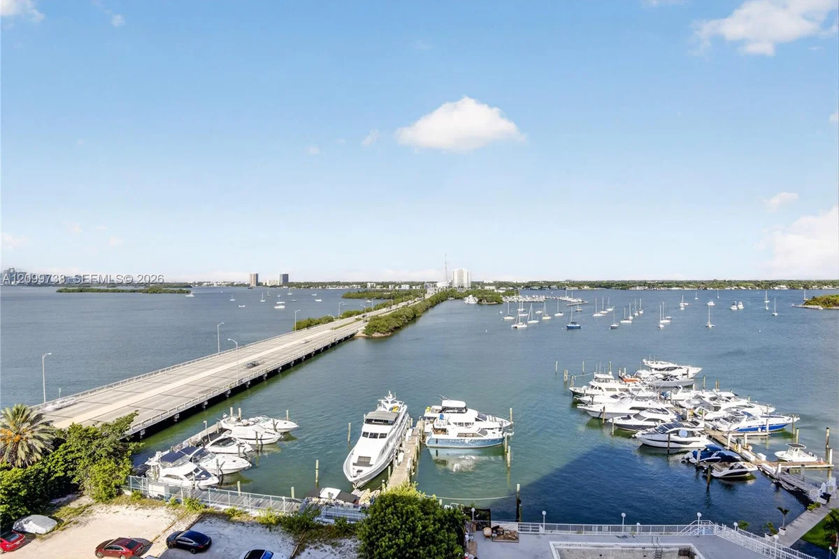 7904 West Dr #514, North Bay Village: photo 1 of 9