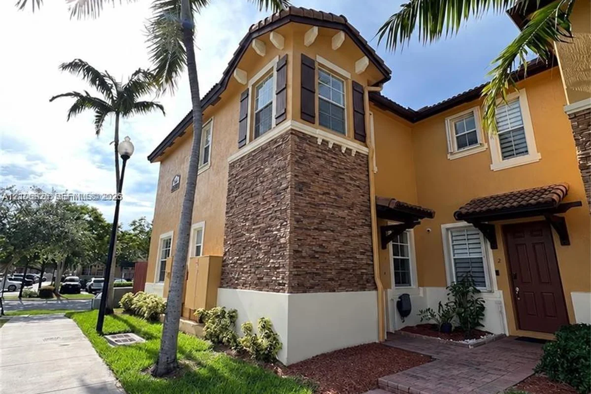 9143 SW 227th St #1, Cutler Bay: photo 1 of 20