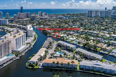 460 Paradise Isle Blvd #101, Hallandale Beach: photo 1 of 57
