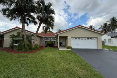 14631 SW 150th St, Miami: photo 1 of 39