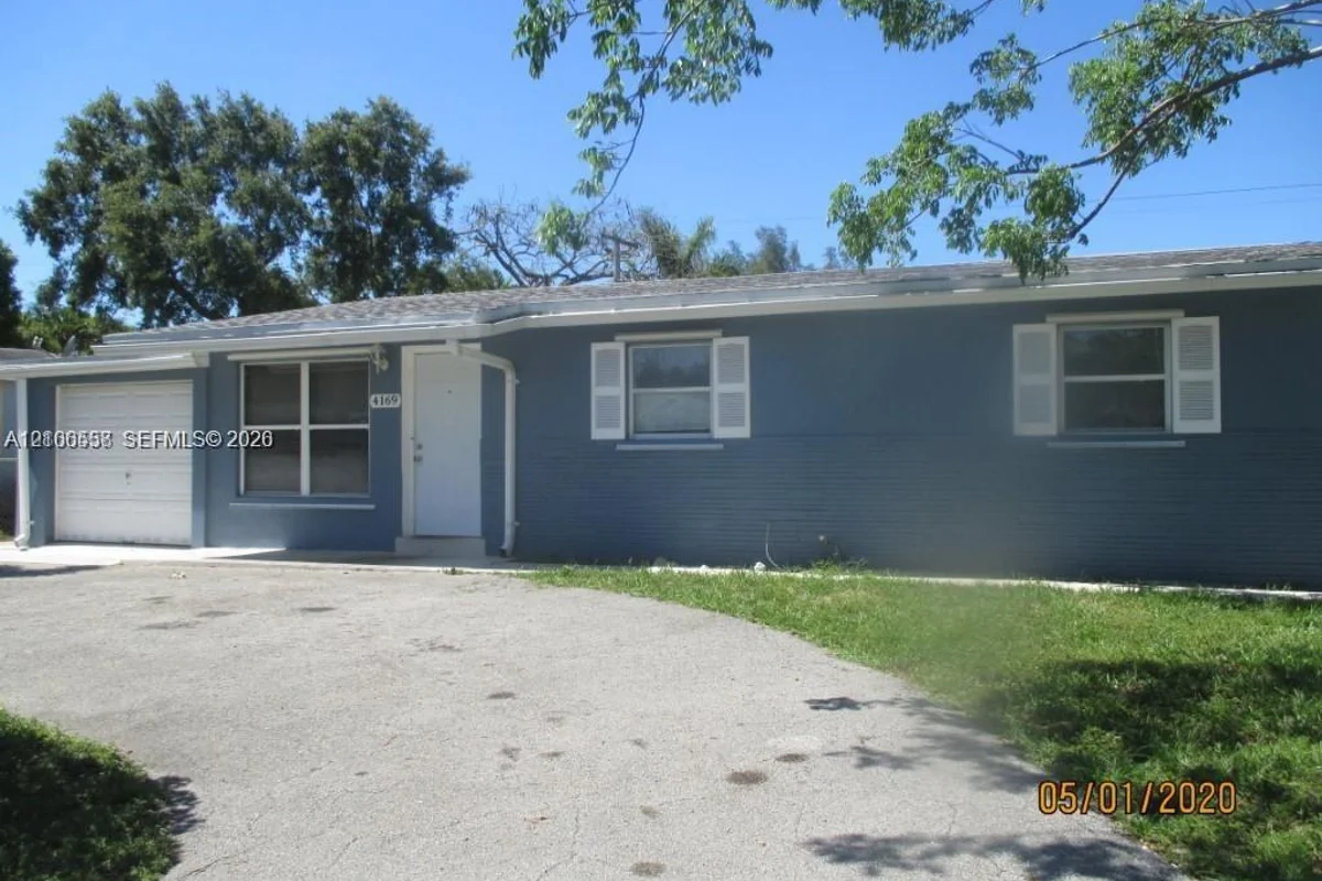 4169 SW 50th St, Dania Beach: photo 1 of 14