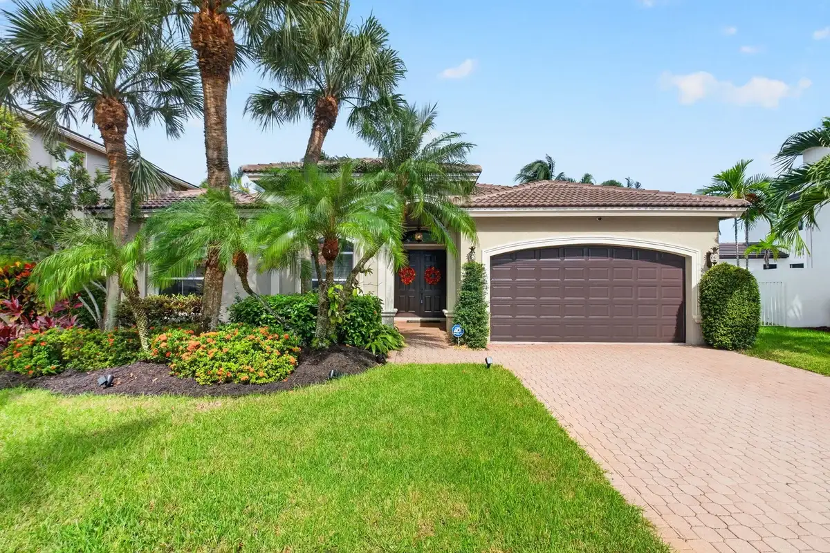 6634 Houlton Cir, Lake Worth: photo 1 of 57