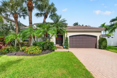 6634 Houlton Cir, Lake Worth: photo 1 of 57