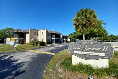 2800 Riverside Dr #102-1, Coral Springs: photo 1 of 17