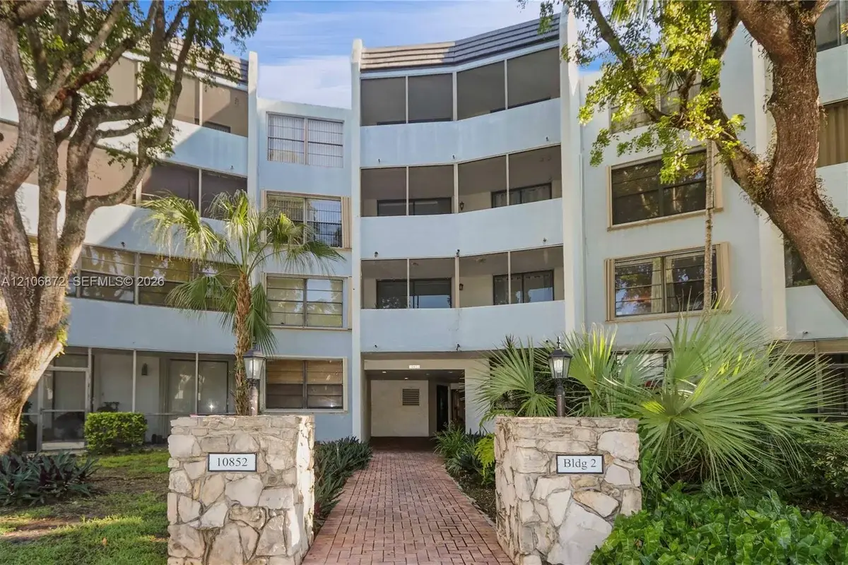 10852 N Kendall Dr #103, Miami: photo 1 of 21