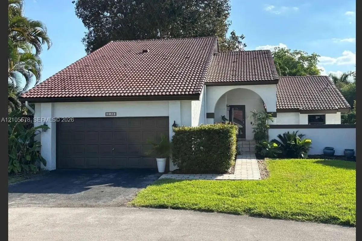 2199 Charleston, Weston: photo 1 of 28