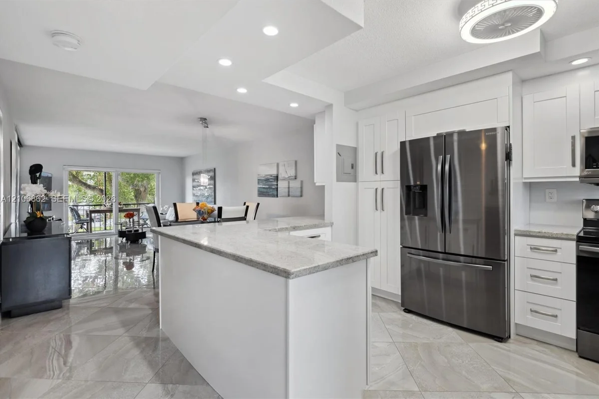 8921 S Hollybrook Blvd #304, Pembroke Pines: photo 1 of 53