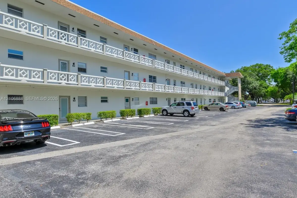 3506 NW 49th Ave #508, Lauderdale Lakes: photo 1 of 36