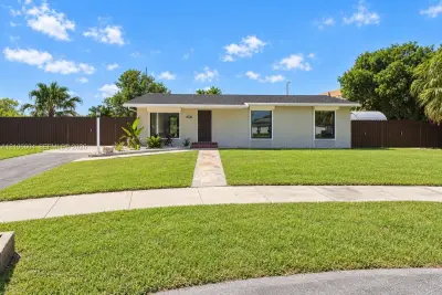 12854 SW 263rd Ter, Homestead: photo 1 of 28