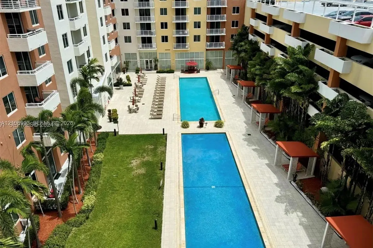 2775 NE 187th St #620, Aventura: photo 1 of 25