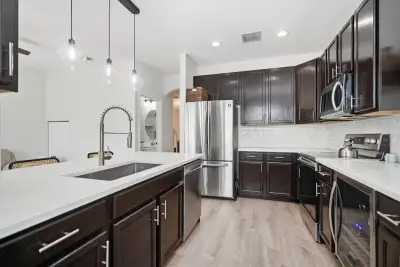 308 Lake Monterey Cir, Boynton Beach: photo 1 of 37