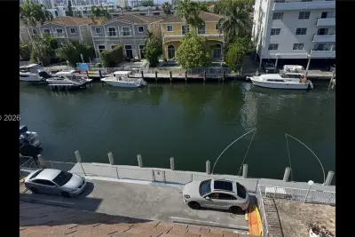 3868 NE 169th St #202, North Miami Beach: photo 1 of 7