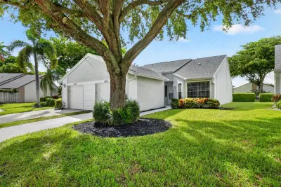 12227 Country Greens Blvd, Boynton Beach: photo 1 of 43