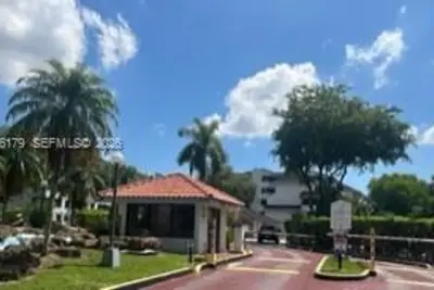 8215 SW 152nd Ave #G-202, Miami: photo 1 of 31