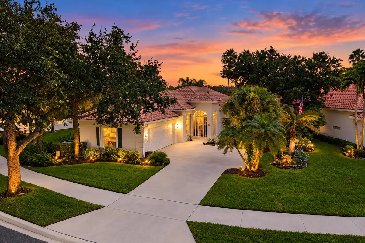 2067 Valencia Dr, Delray Beach: photo 1 of 59