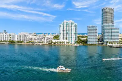 650 West Ave #1807, Miami Beach: photo 1 of 26